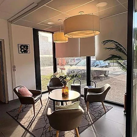 B&B Hôtel MEAUX Hotel 2*