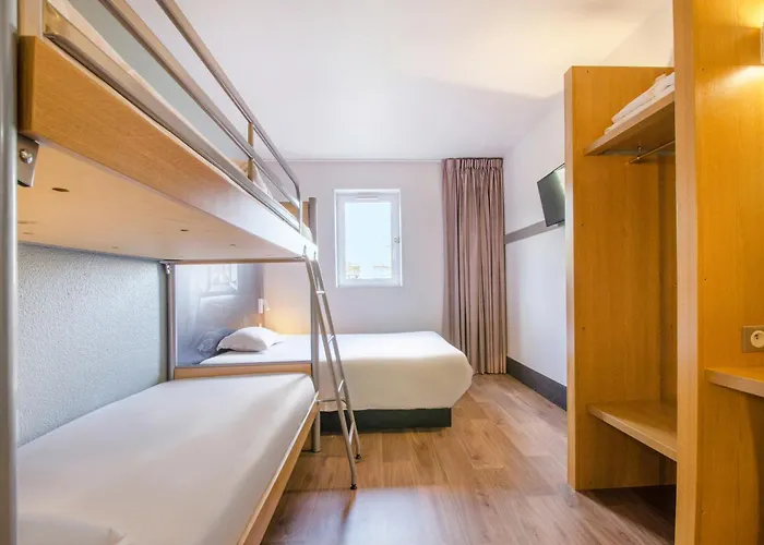 Szálloda B&B Hotel Meaux 2*