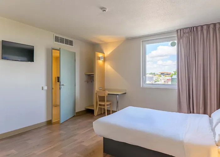 B&B Hotel Meaux 2*