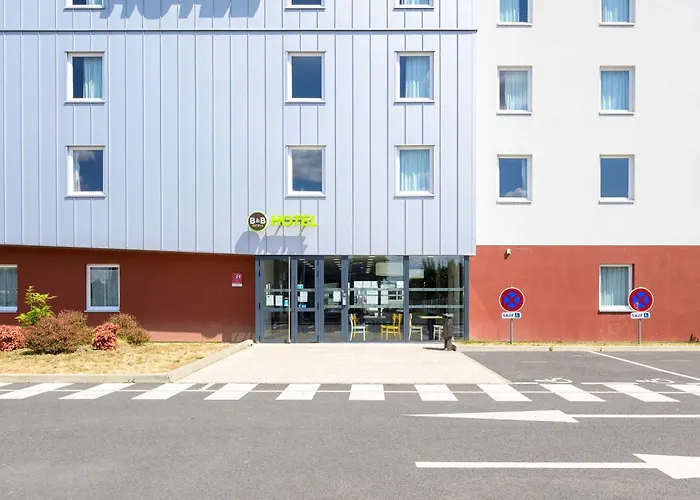 B&B Hôtel MEAUX Hotel 2*