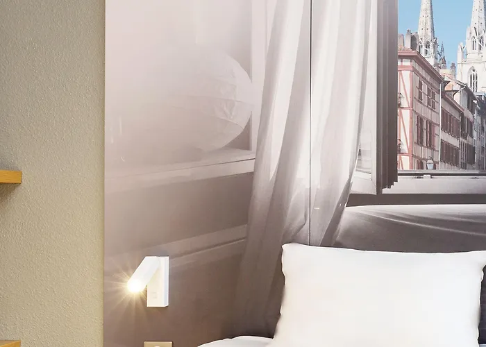 B&B Hotel Meaux Szálloda