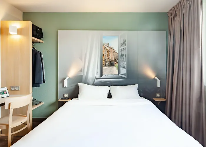 B&B Hotel Meaux מלון מו