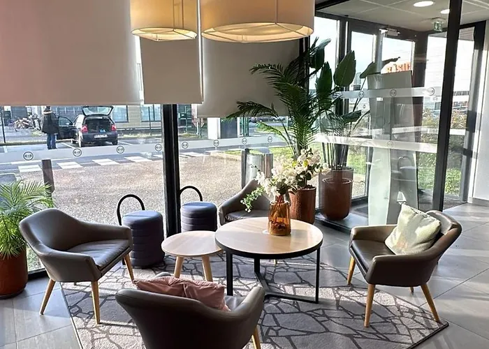 B&B Hôtel MEAUX Hotel 2*