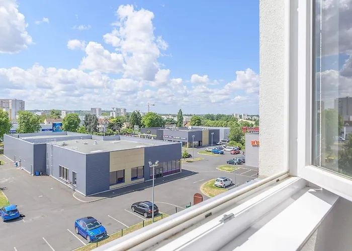 B&B Hotel Meaux Szálloda 2*